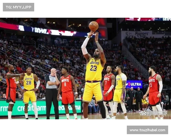 NBA护航战激烈上演球队间生死较量球迷热议背后深层次影响